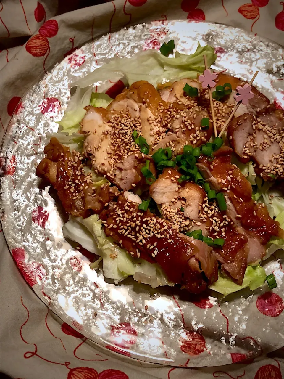 桜央里ちゃん👩‍🌾🌸調味料三つで簡単美味しい🎶ジューシーチキンのさっぱり煮🐔✨お誕生日おめでとうじゃ🎉✨🙌😁🎶|ボンバーさん