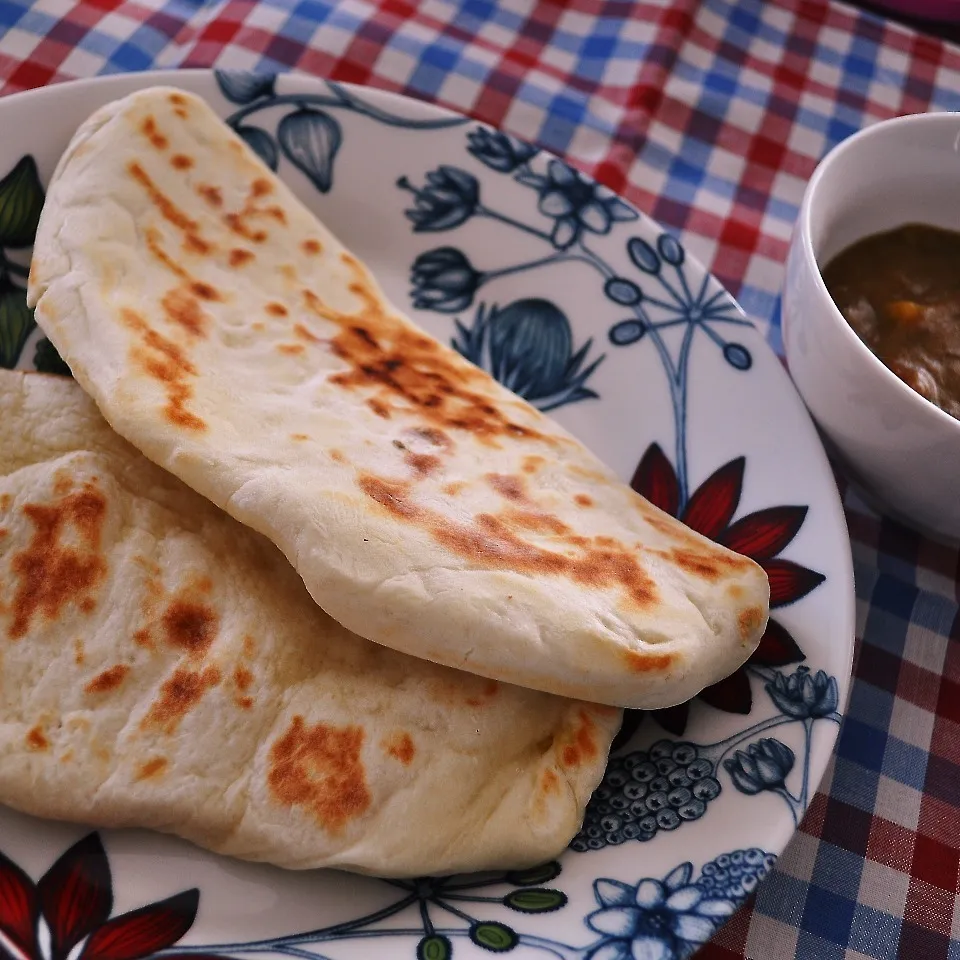 ナンにはやっぱりカレーだね！|cocco+さん