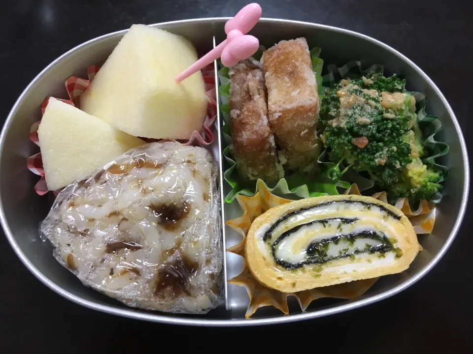 22 Oct 2018, 4歳娘のお弁当〜芋掘り遠足で焼き芋食べるので少なめ🍠|kikkiさん