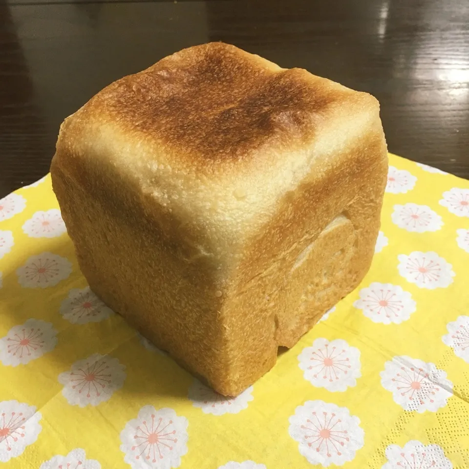 【角食部】自家製酵母〜レーズン酵母〜シンプル角食|TOMOさん