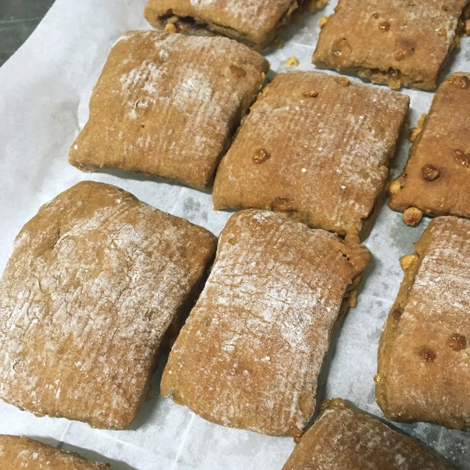 自家製酵母〜レーズン酵母〜コーヒーチョコパン石畳風|TOMOさん