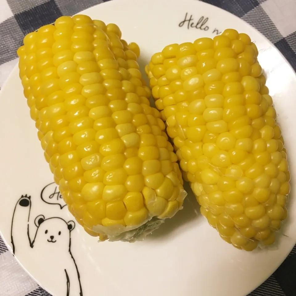 Snapdishの料理写真:甘くて美味しい🌽|しろくまさん