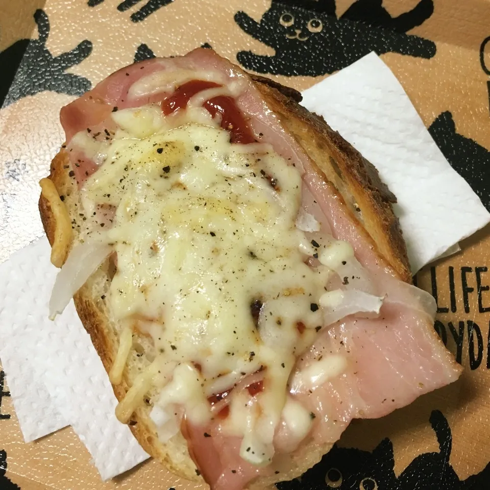 Snapdishの料理写真:ダッチトースト🍕|しろくまさん