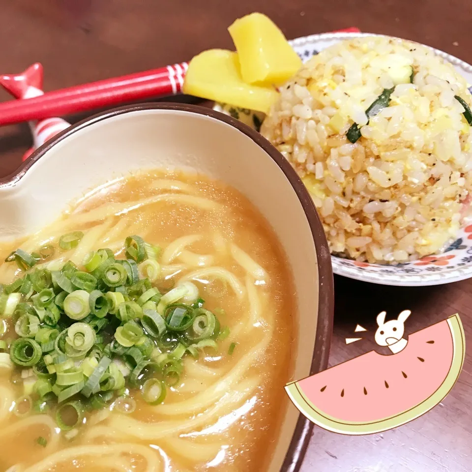 お家で半チャンラーメン☘️|ビーグルさん