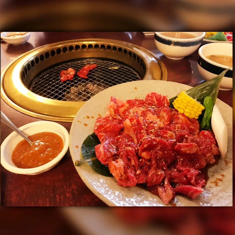 今日のお昼は焼肉ランチ〜〜でした♡|ビーグルさん