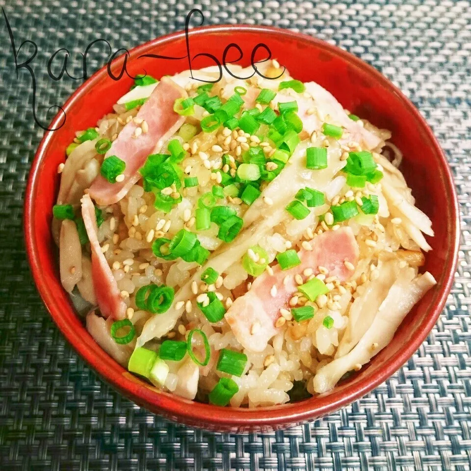 旨味たっぷり♪舞茸とベーコンの簡単炊き込みご飯♡祝ひぃちゃん|からあげビールさん