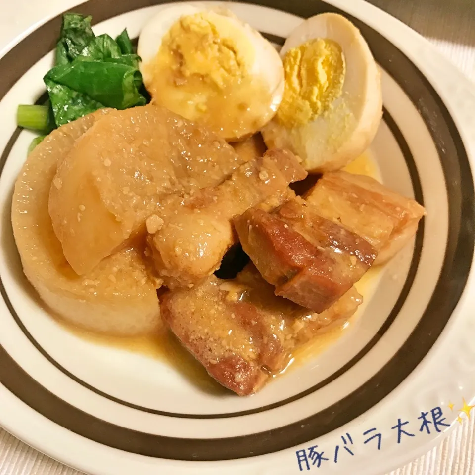 Snapdishの料理写真:ちゃんちーさんの、豚バラ味噌大根☆|やにゃさん