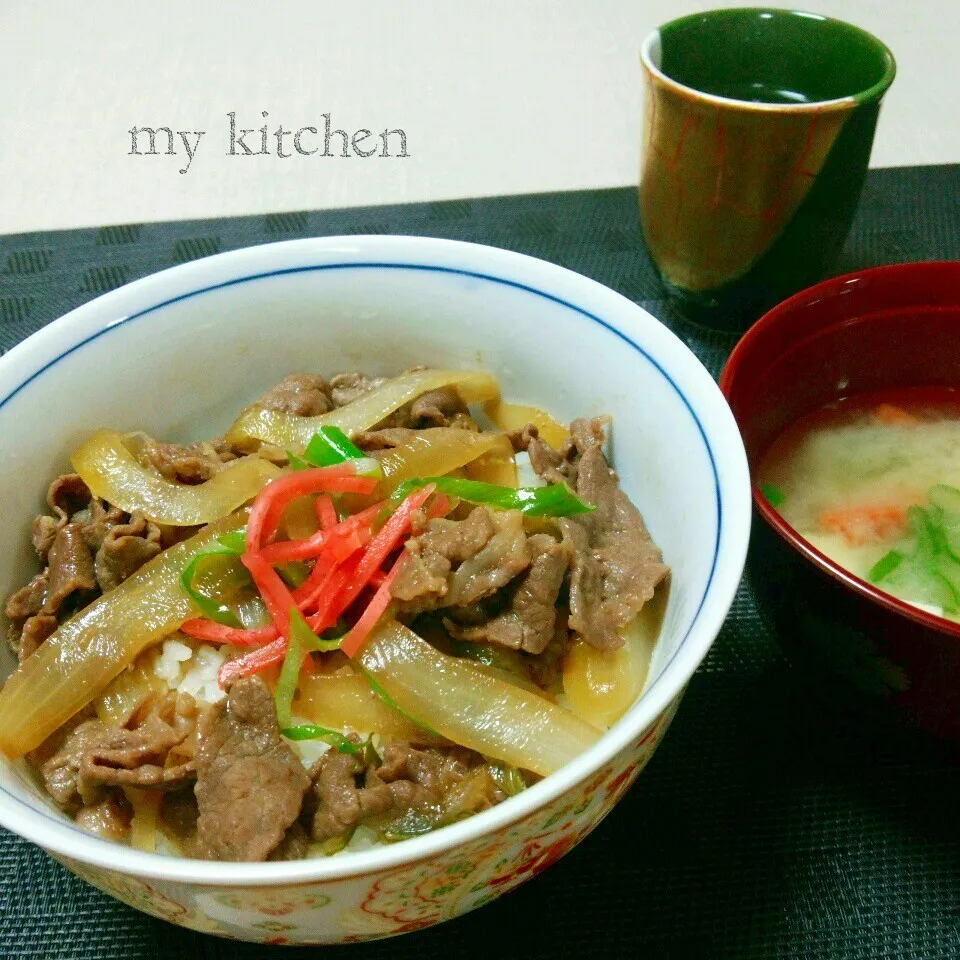 休日、牛丼でお昼ご飯♪|Kaorinboさん