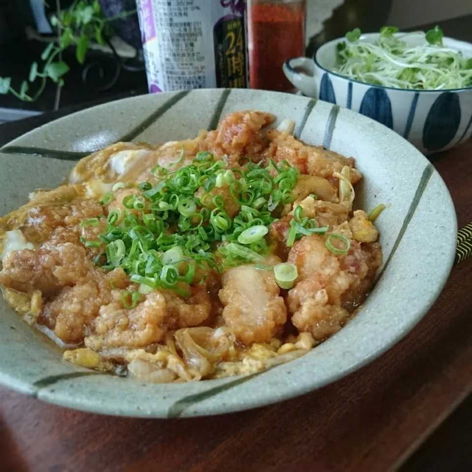 鶏唐揚げ親子とじ|まりおさん