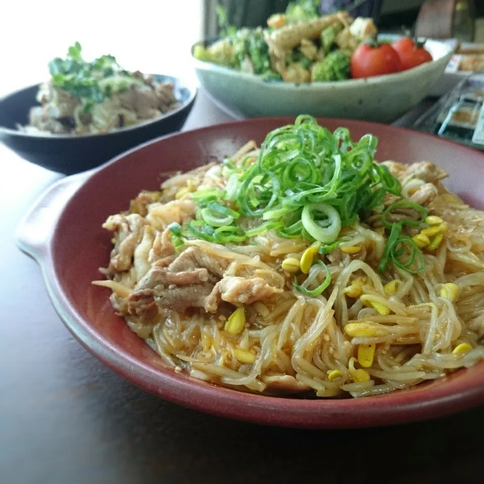 糸こんと豆もやしの旨辛とろみ煮|まりおさん