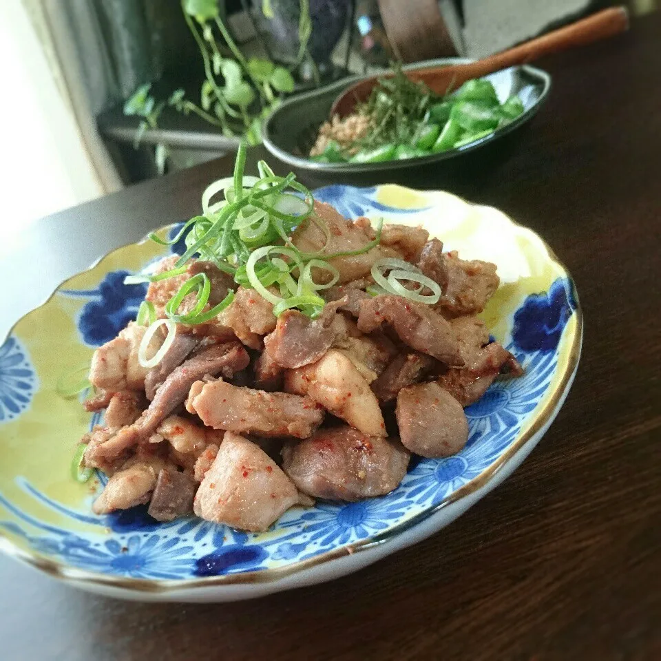 砂肝と鶏もものしょうが焼き|まりおさん