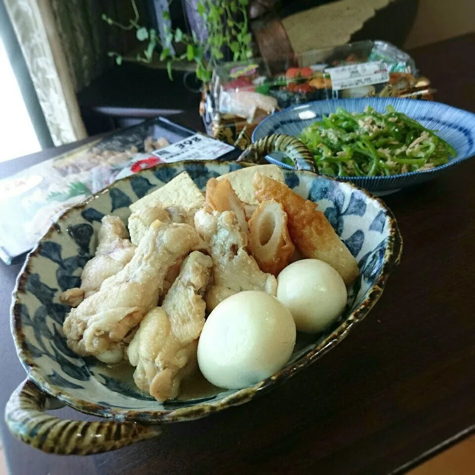 Snapdishの料理写真:手羽元煮物＆無限ピーマン|まりおさん