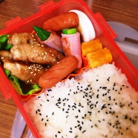 Snapdishの料理写真:男子中学生ℓ弁当♡|utaさん