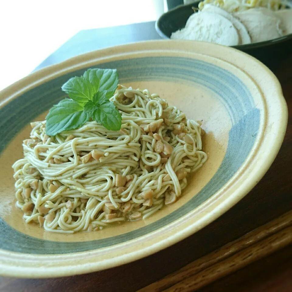 納豆そうめんジェノベーゼ風|まりおさん