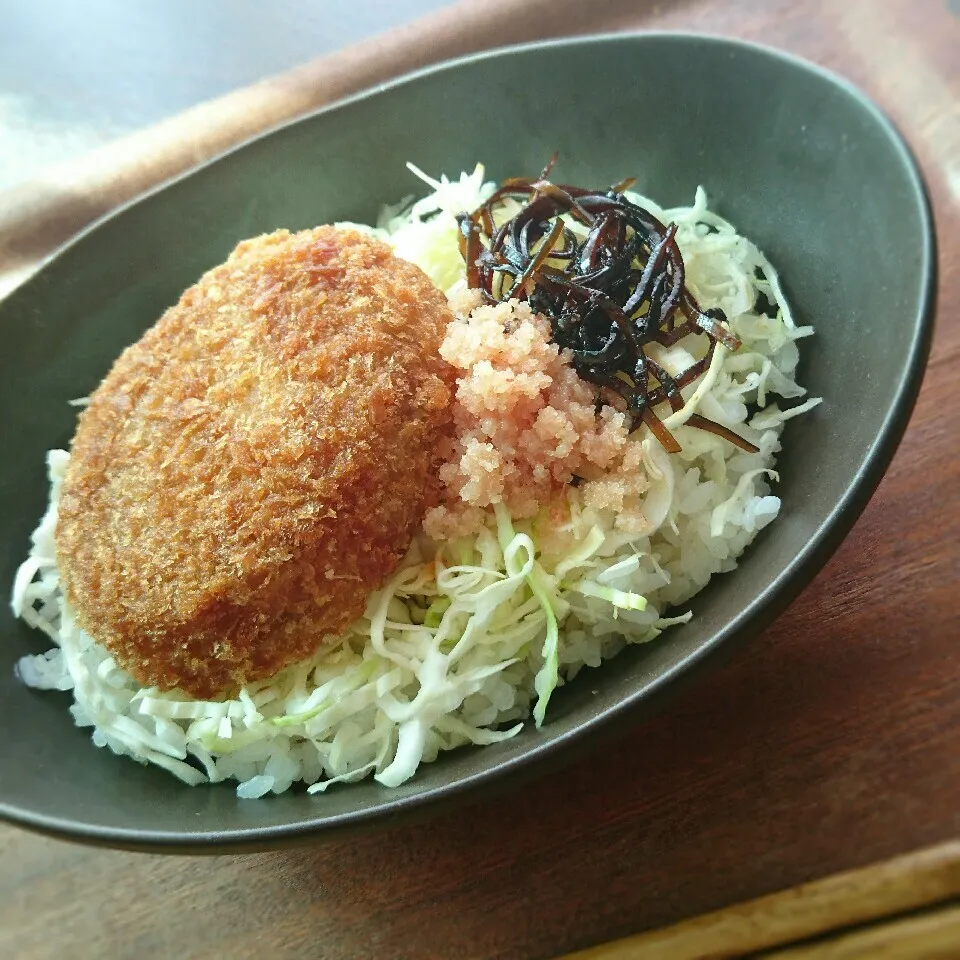 Snapdishの料理写真:コロッケ丼|まりおさん