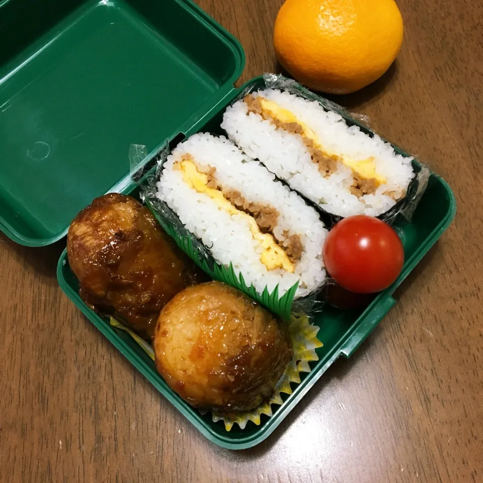 Snapdishの料理写真:高1 次男弁当|あっつさん