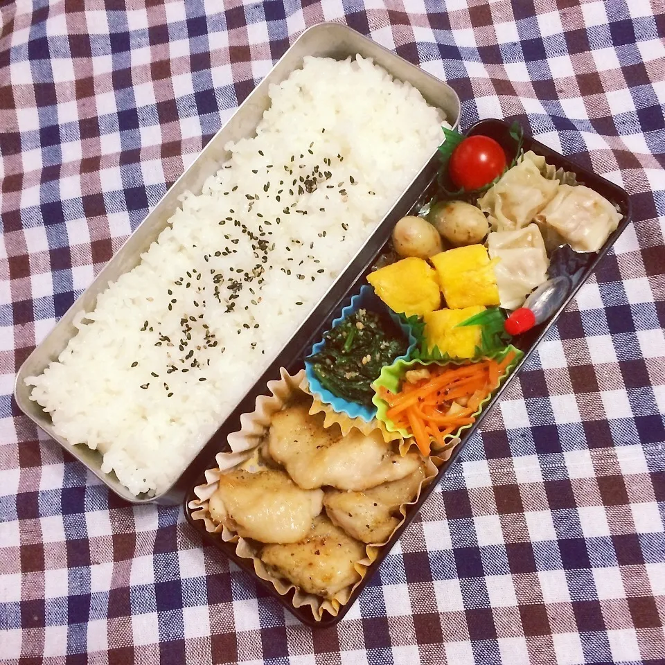 Snapdishの料理写真:高2男子弁当 白っぽい^^;|あっつさん