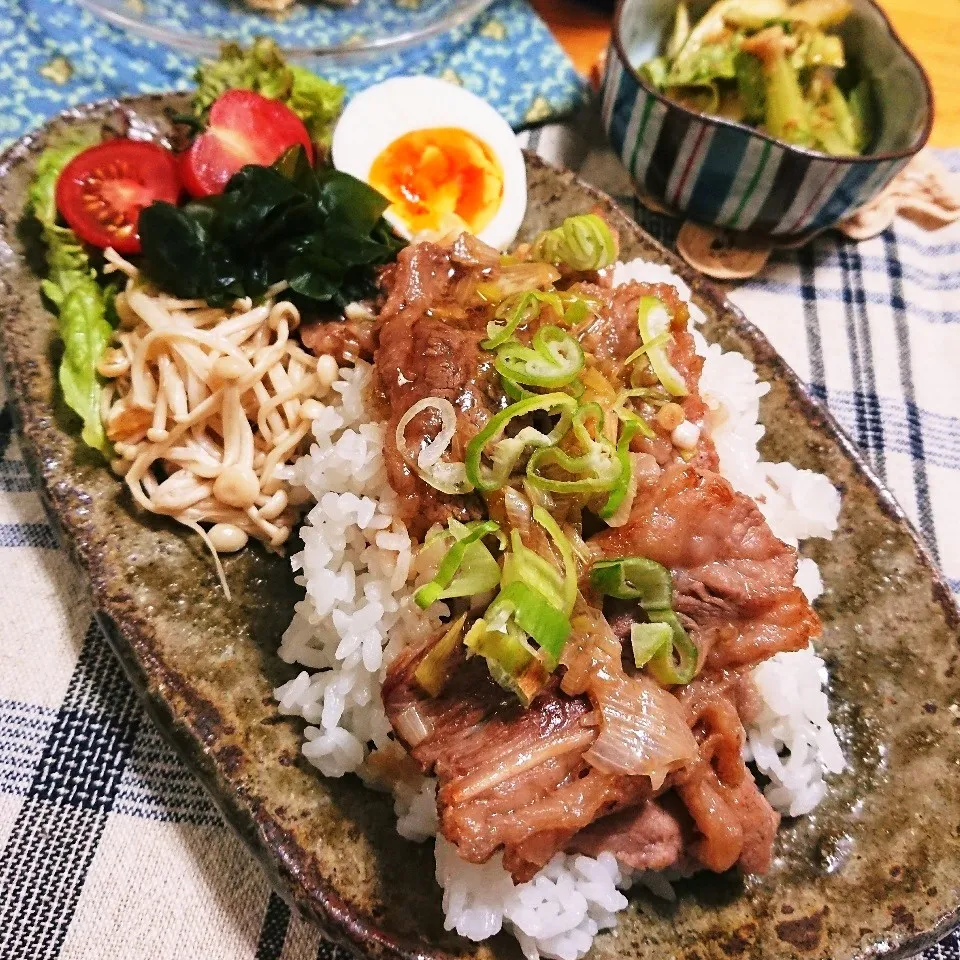 ぽきさんの☆ネギ塩焼肉丼～🎶|とまと🍅さん