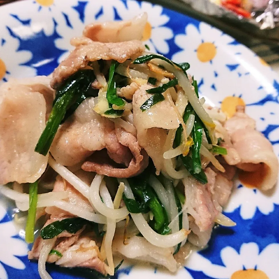 ＊～ヨーグルト床で肉野菜炒め～＊|とまと🍅さん