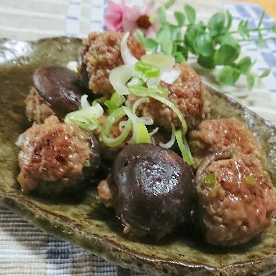 Snapdishの料理写真:＊～しいたけの肉詰め～＊|とまと🍅さん