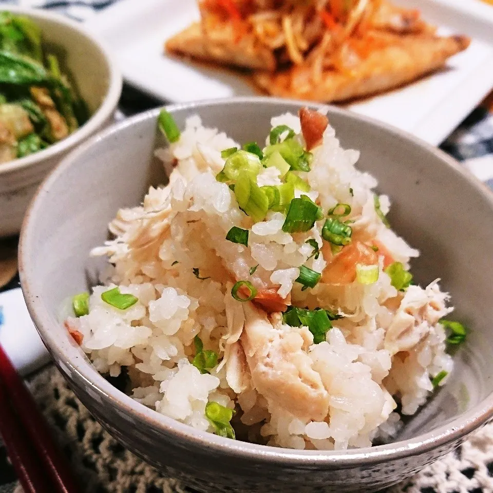 かおりん★**∮さんの☆低カロリーなささみと梅の炊き込みご飯|とまと🍅さん