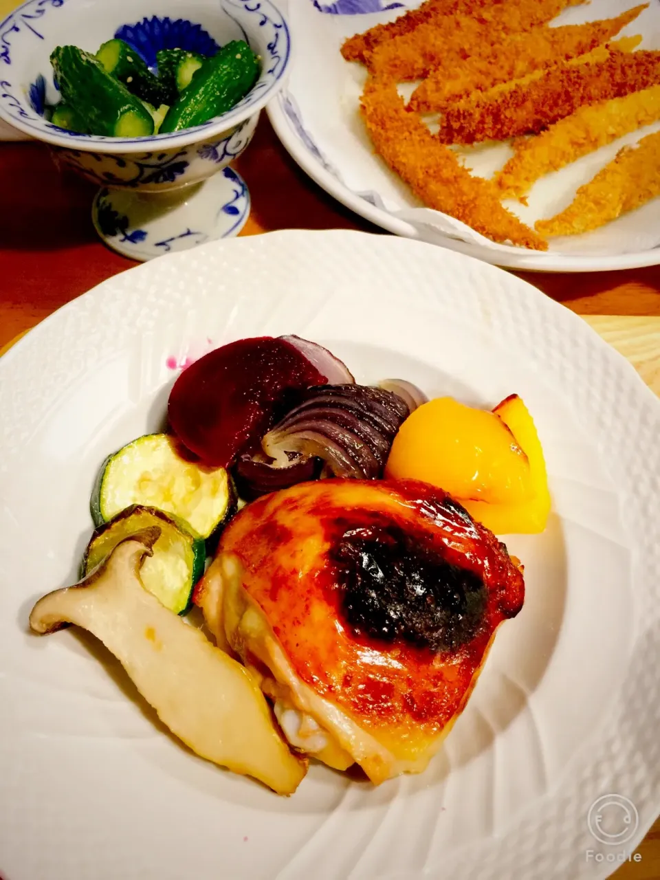 #オーブン料理 #オリーブオイル塗って焼くだけ！ #オーブンで焼くと何故こんなに美味しいのか？ 
 #鶏肉料理 #鶏もも肉と野菜のギュウギュウ焼き 
#野菜の旨味が凝縮 #ちょっと絹しょうゆで味付け  #絹しょうゆ  #絹和えグランプリ2018|Blueberry🫐さん