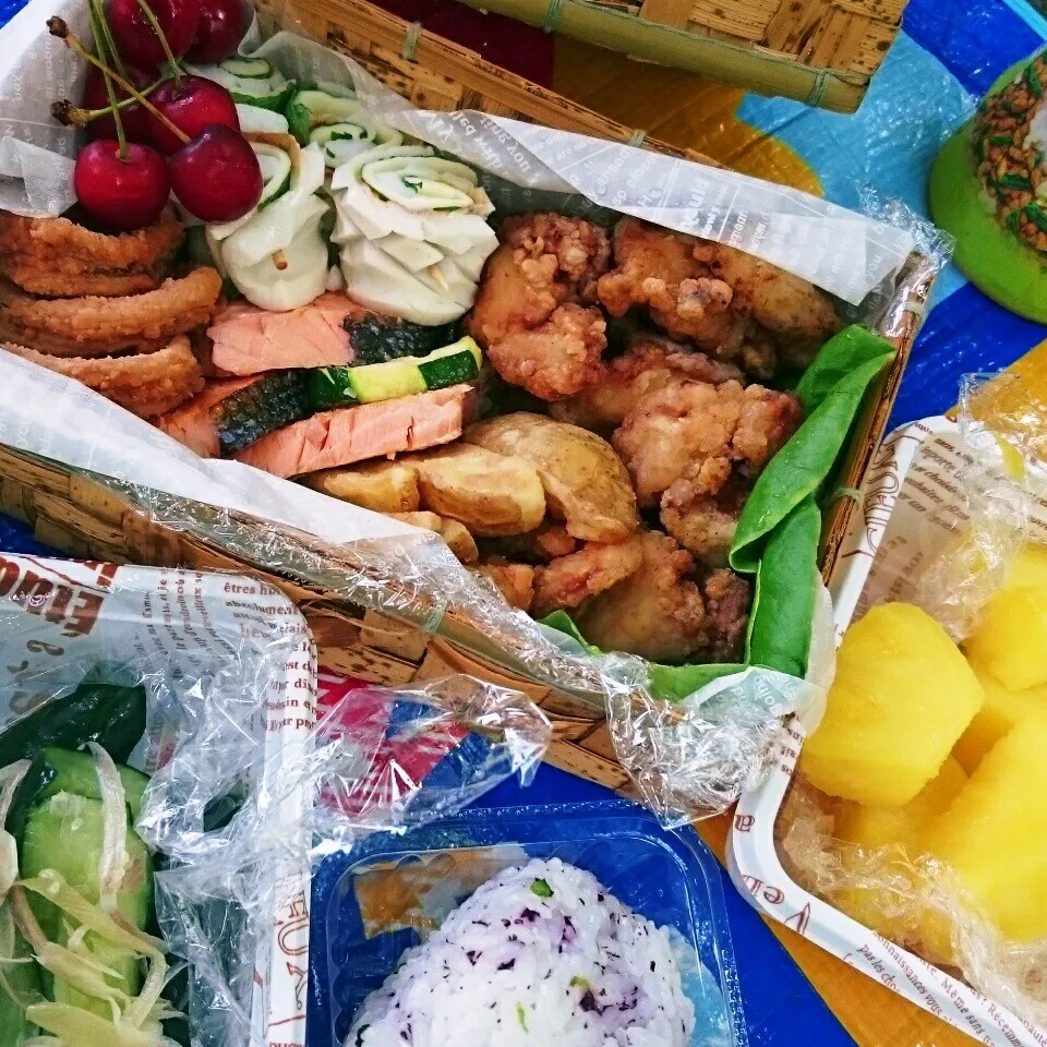 急いで撮影のf(^^;登山弁当～🍙|とまと🍅さん