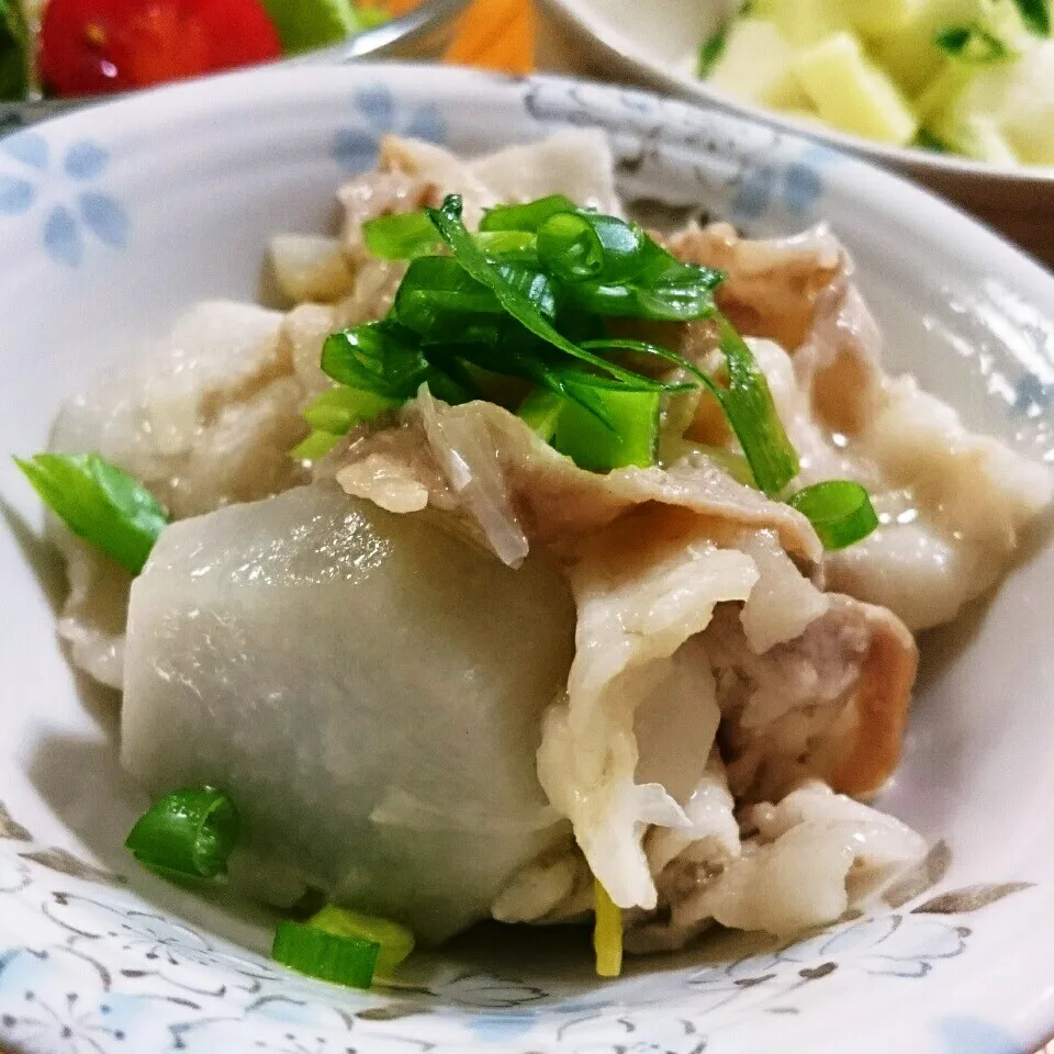 我が家定番☆里芋と豚バラのネギ塩レモン～|とまと🍅さん