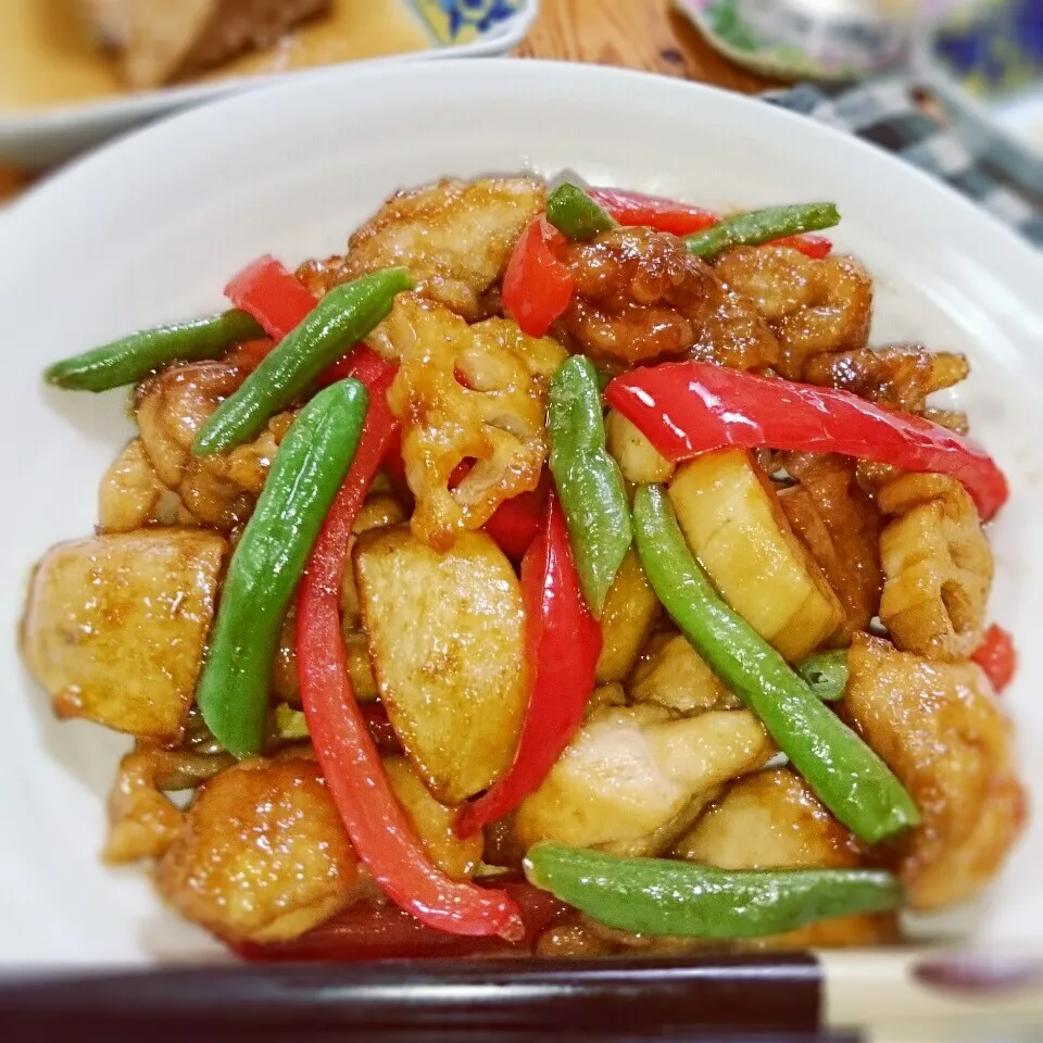 鶏肉と根菜の揚げ煮～🎶|とまと🍅さん