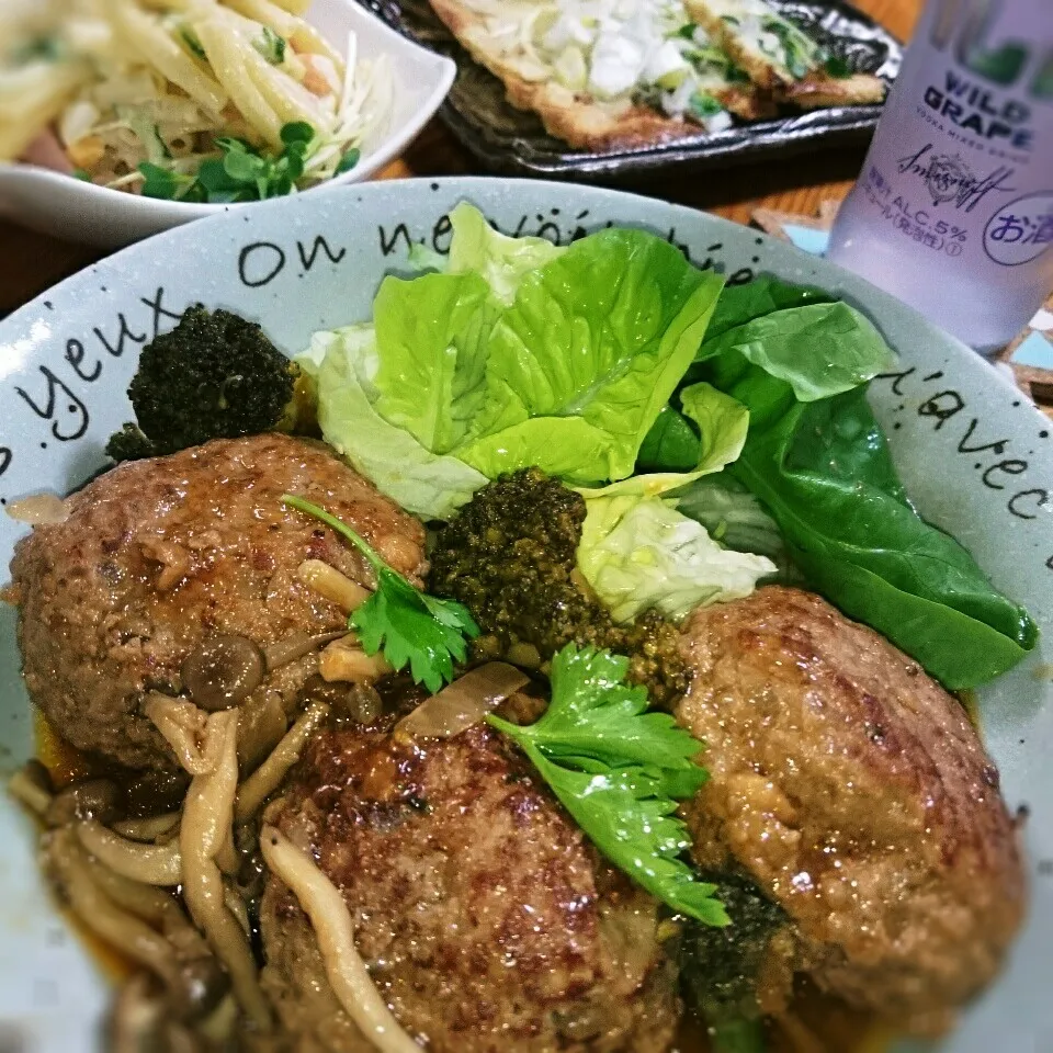 Snapdishの料理写真:☆煮込みハンバーグでハピパf(^_^;☆|とまと🍅さん