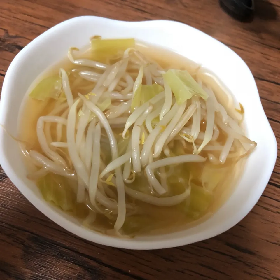 キャベツともやしの春雨スープ🍲|高田春花さん