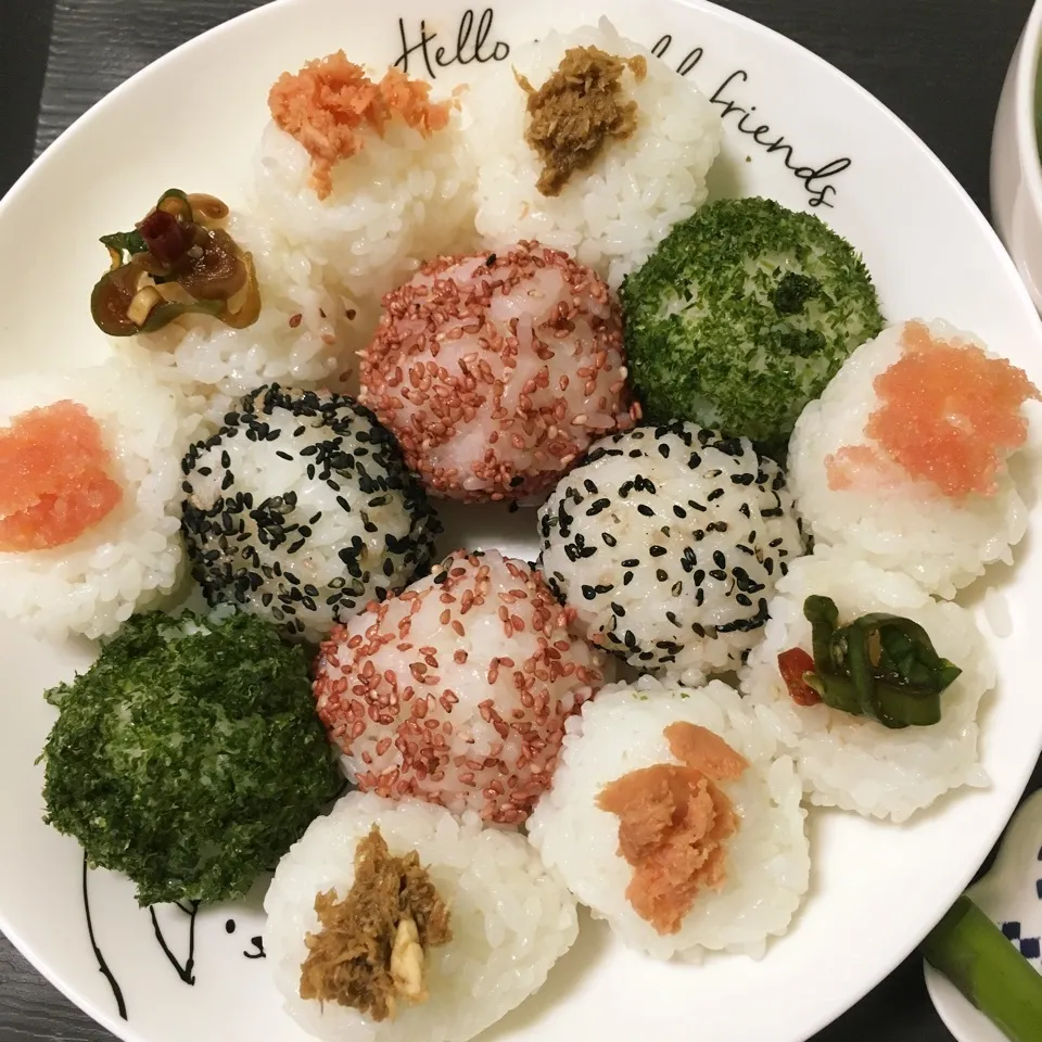 Snapdishの料理写真:おむすびころりん🍙|しろくまさん