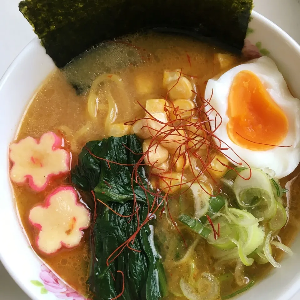 Snapdishの料理写真:おうちラーメン|しろくまさん