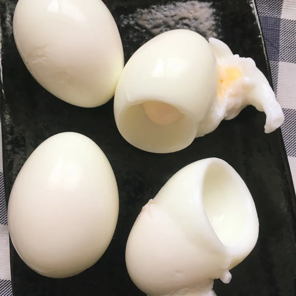 Snapdishの料理写真:ゆで卵と納豆|しろくまさん