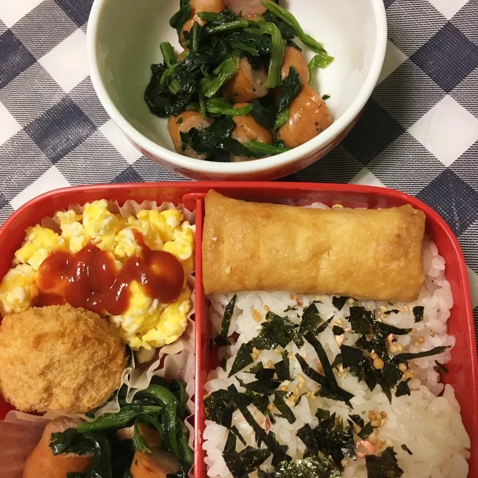 Snapdishの料理写真:ウィンナーとほうれん草炒め|しろくまさん