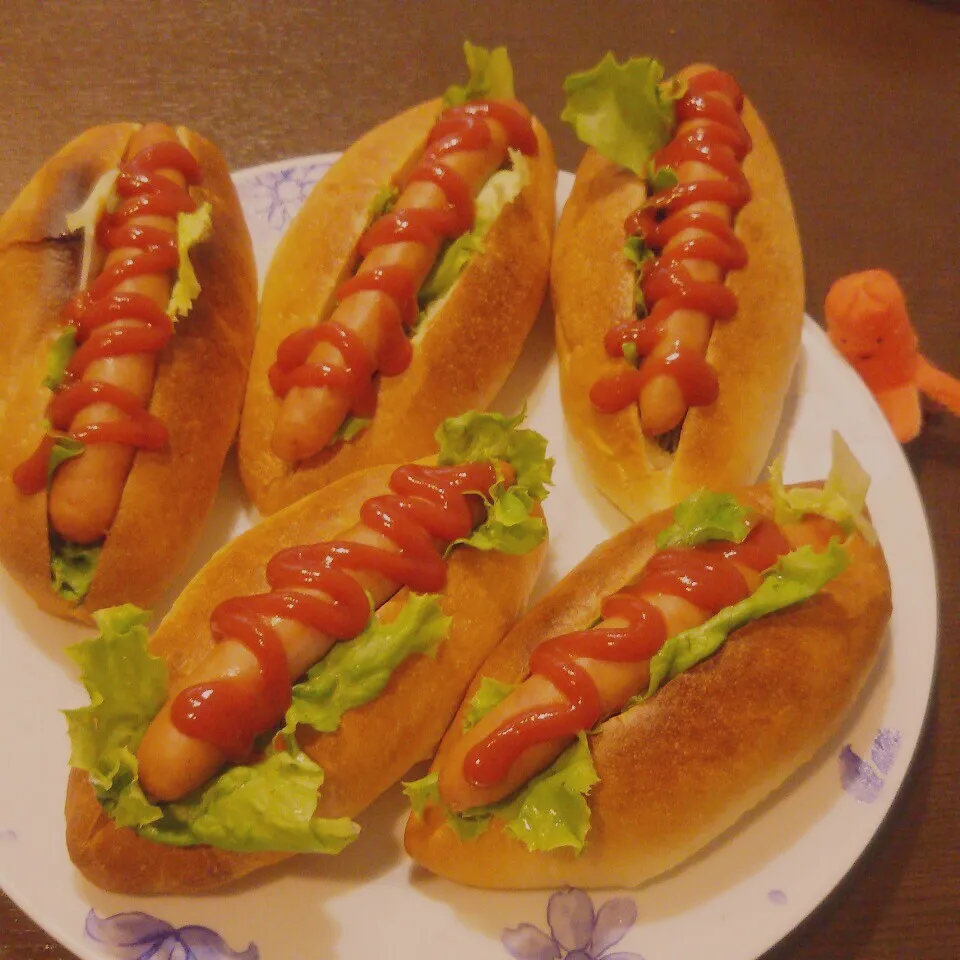 ユキさんのコッペパンでホットドッグ朝食☕🍞|Rieさん