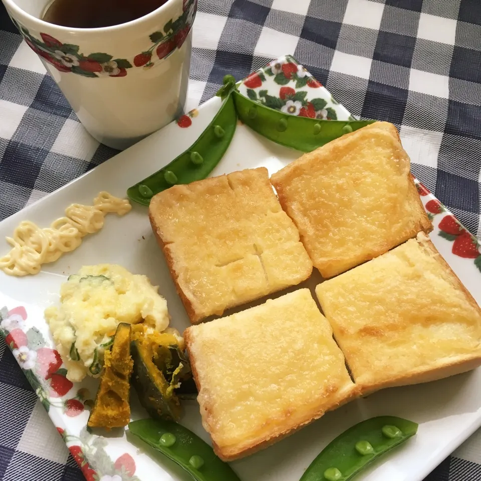 Snapdishの料理写真:ソルトメロンモーニング🍞|しろくまさん