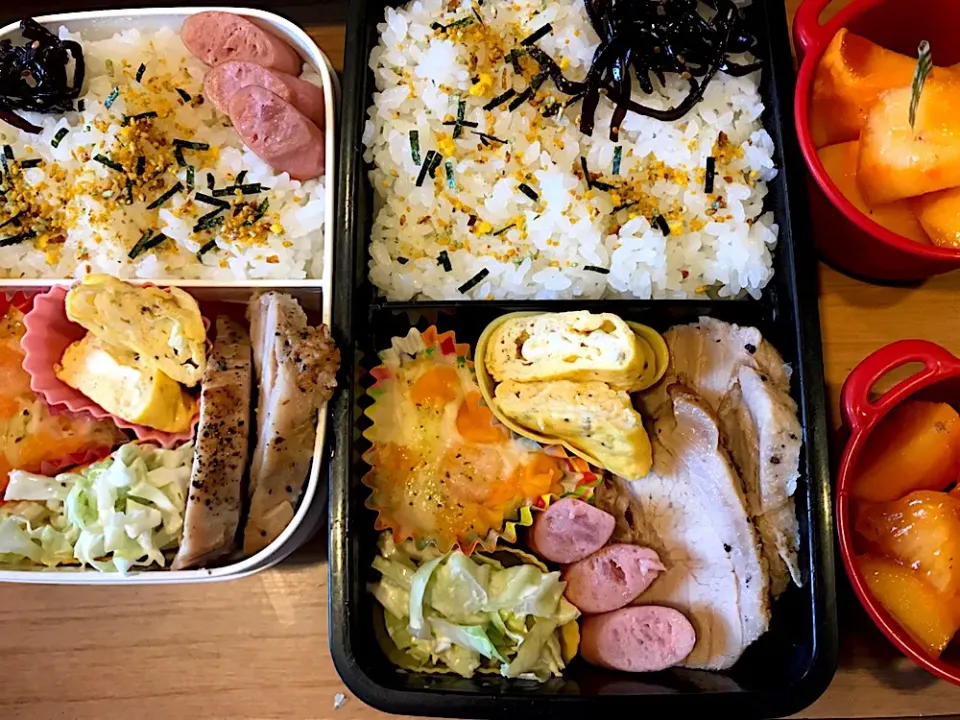 Snapdishの料理写真:10/24 高1 大1 お弁当
#ローストポーク
#柿  実家から大量に送ってきてくれたので、毎日デザート予定❤️|侑子さん