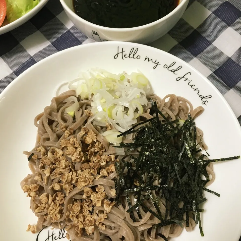 Snapdishの料理写真:肉なし蕎麦の実フレークかけつけそば|しろくまさん