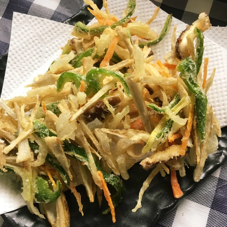 Snapdishの料理写真:野菜かき揚げ|しろくまさん