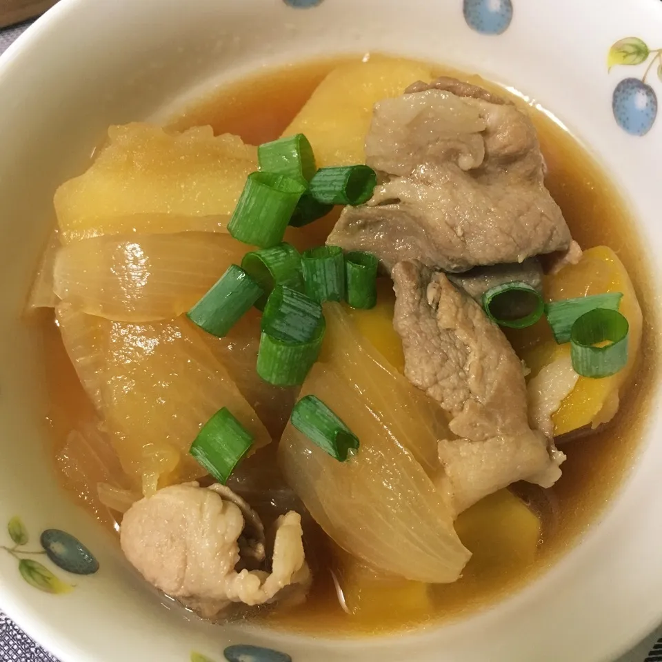 Snapdishの料理写真:金美にんじん🥕肉じゃが|しろくまさん