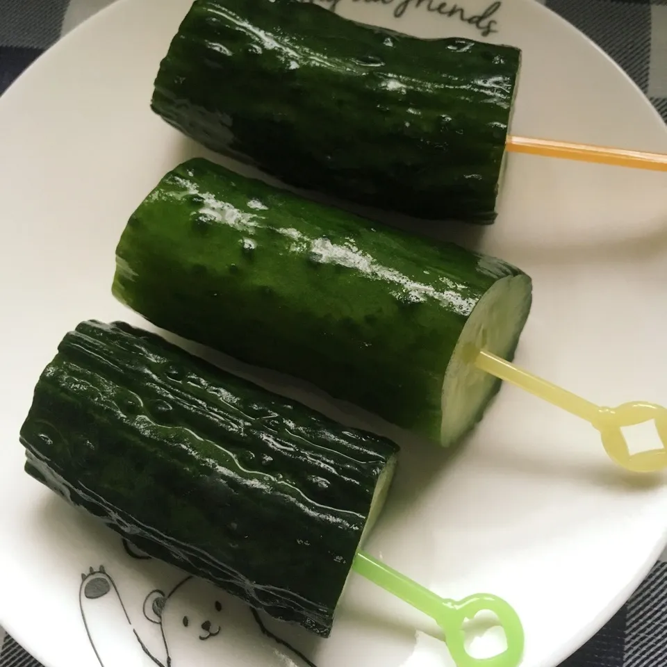 Snapdishの料理写真:きゅうり一本漬け🥒|しろくまさん