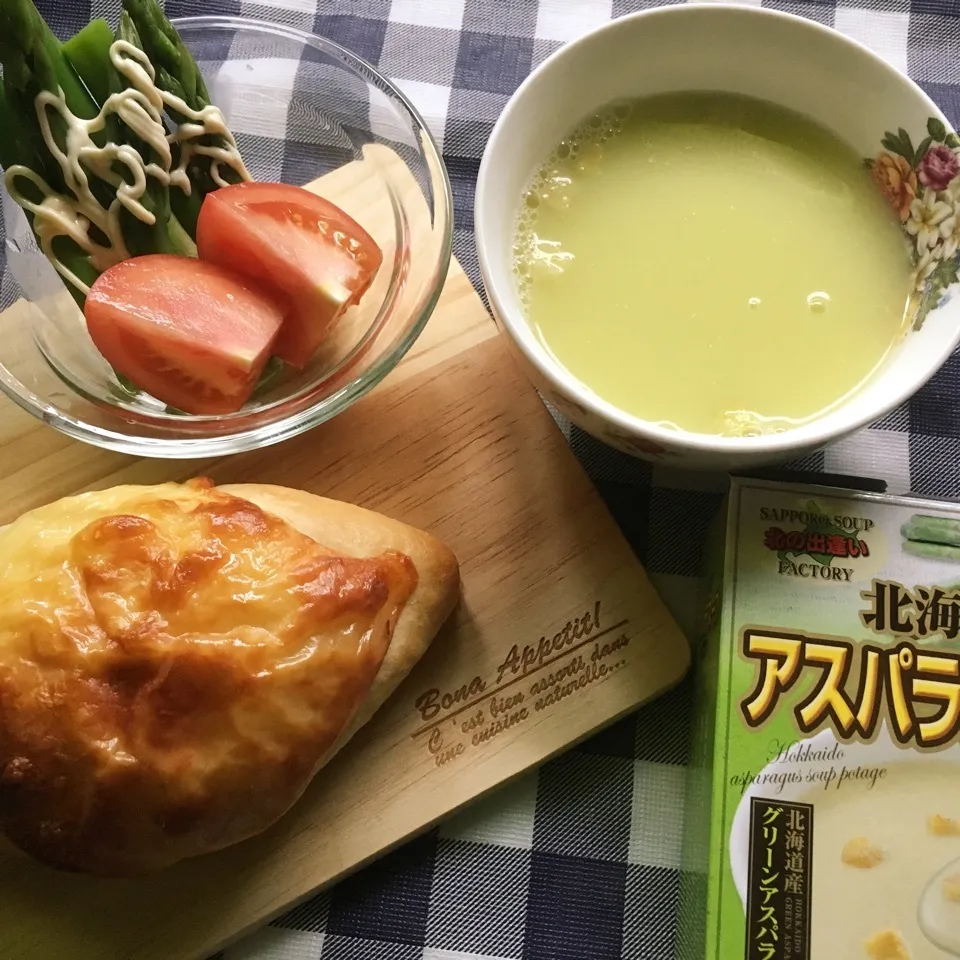 Snapdishの料理写真:とくおさんのチーズパン|しろくまさん