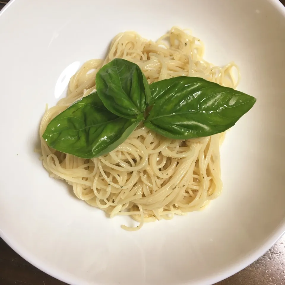 Snapdishの料理写真:素麺で青じそパスタ風|TOMOさん