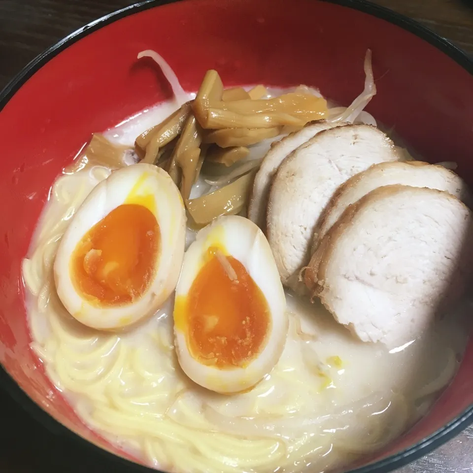 自家製鶏チャーシュー入りラーメン|TOMOさん