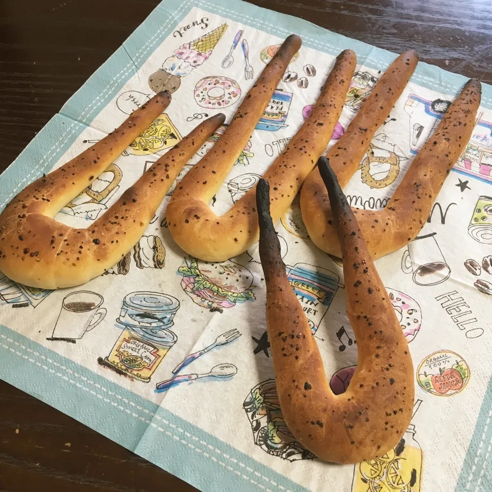 マリンちゃんのクレセント〜焦げた💧|TOMOさん