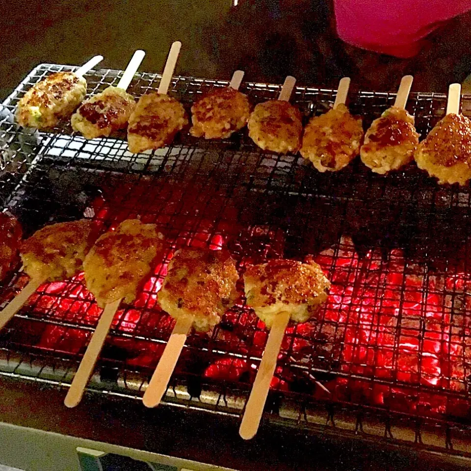 キャンプ飯、絶品つくね焼き🍗|みっこちゃんさん