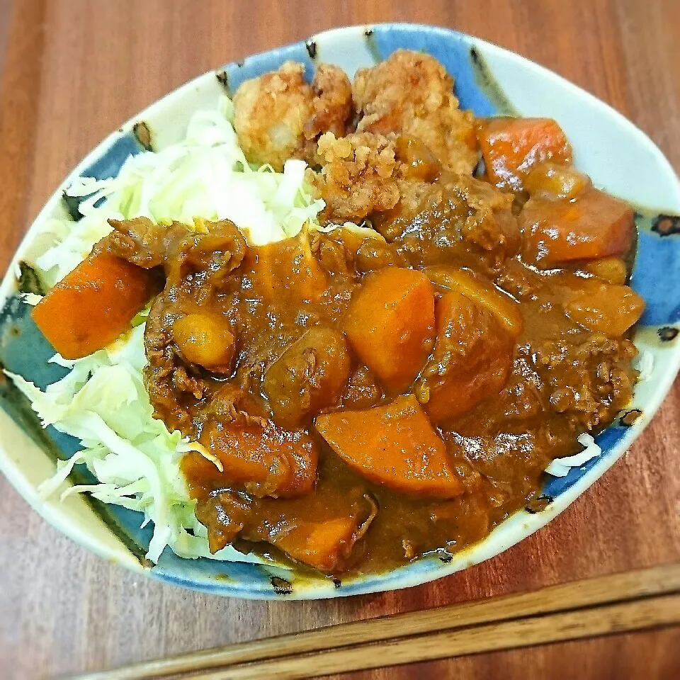 旦那作 唐揚げｶﾚｰｷｬﾍﾞﾂ|まりおさん