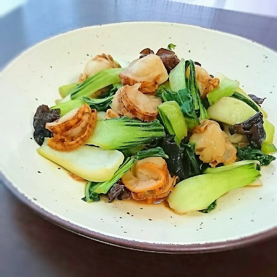 ﾍﾞﾋﾞﾎとﾁﾝｹﾞﾝ菜のｵｲｽﾀｰｿｰｽ炒め|まりおさん