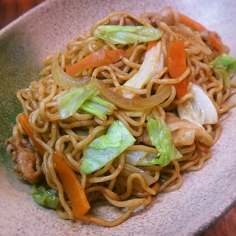 油なし!! ﾚﾝｼﾞで焼きそば|まりおさん